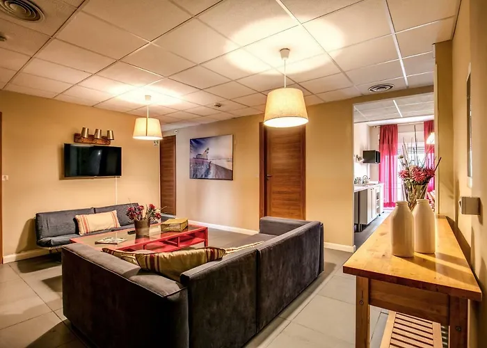 Tuscolano 6 Bedroom 6 Bathroom Apartment