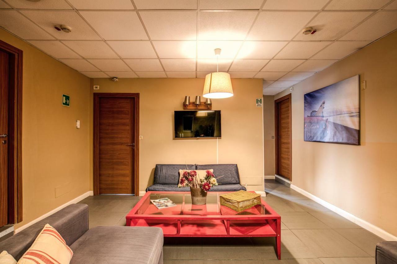 Tuscolano 6 Bedroom 6 Bathroom Apartment Rom